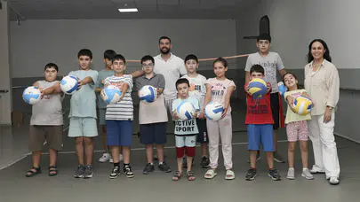 Mersin’de Özel Gereksinimli Bireyler İçin Yaz Spor Kursları Başladı