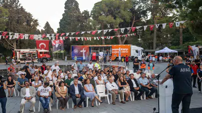 Bornova’da Afet Bilincine Dikkat Çeken Buluşma: "Unutmayalım, Hazırlıklı Olalım