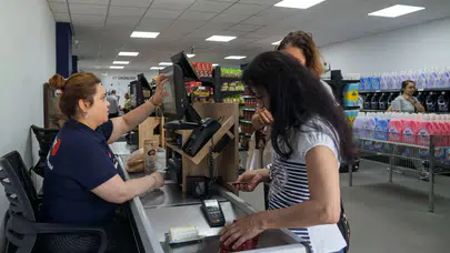 İZMAR mağazaları İzmirlilerden tam not alıyor, güvenli gıda ve uygun fiyat sunuyor!