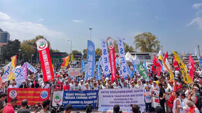 Kadıköy’de kamu emekçileri ayakta: “İnsanca yaşamak istiyoruz”