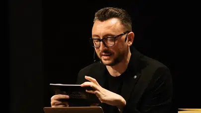 Murat Soner: Annem Ankara Setinde 11 Oyuncu Bergüzar Korel’in Boyu Yüzünden Gitti