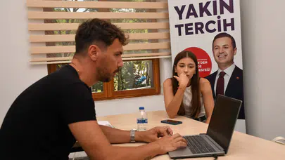 Balıkesir Büyükşehir Belediye Başkanı Ahmet Akın Tercih Sürecinde Gençlerin Yanında