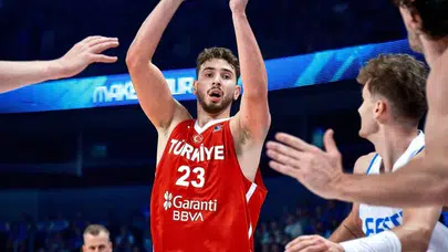 A Milli Basketbol Takımı, Estonya'yı 20 sayı farkla yenerek namağlup ünvanını korudu