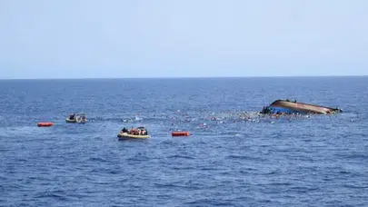 Ayvalık'ta mülteci teknesi battı; 4'ü çocuk 5 kişi yaşamını yitirdi