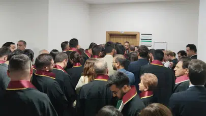 CHP Kurultay davası ertelendi, 24 Ekim'de yeni duruşma görülecek