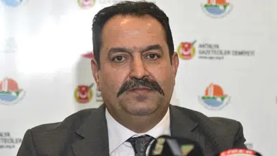 Antalya İl Emniyet Müdürü İlker Arslan, yürütülen soruşturma nedeniyle görevden alındı