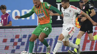 Sergen Yalçın'lı Beşiktaş ilk maçında Alanyaspor'a 2-0 yenildi
