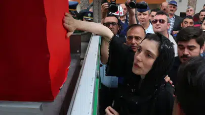 Tabutları okşadığımız bir ülke burası
