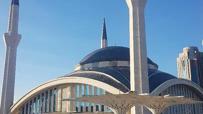 Ahmet Hamdi Akseki Camii nerede?