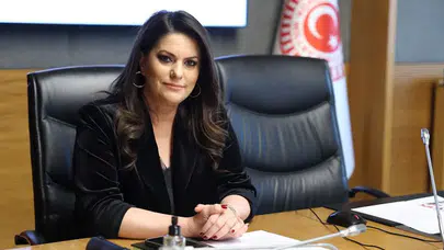 Yeni Çalışma Bakanı Sarıeroğlu'ndan Twitter açıklaması: Kontrol dışı paylaşımlar sonra fark edildi