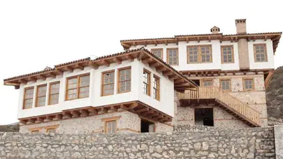 Atatürk'ün babasının evi