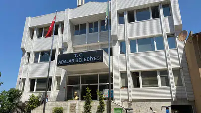 Adalar Belediye Başkan Vekili Medine Pamuk sağlık sorunları nedeniyle istifa etti