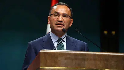 Bekir Bozdağ: Türkiye'de tweet attı diye tutuklanan bir Allah'ın kulu var mı?