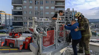 İzmir'de engelli bireyler için afet tatbikatı: Erişim ve güvenlik riskleri test edildi!