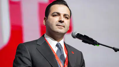 CHP Gençlik Kollarından Burs zammına sert tepki: "233 TL ile ne alınabilir?"