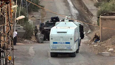 Mardin'de Polis Aracına Bombalı Saldırı: Yaralılar Var