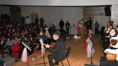 Çiğli Belediyesi'nden Anadolu Müziği Şöleni: “Türküler Dilimizde” Etkinliği Büyüledi