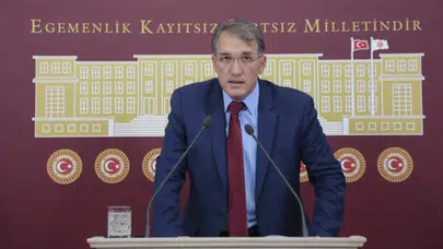 CHP'Lİ CEYHUN İRGİL: EĞİTİMİN ÖZNESİ ÖĞRENCİ, ÖĞRETMEN DEĞİL SİYASET