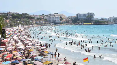 Antalya 2025'te 17 milyon turistle rekor kırdı