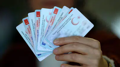 Suriyelilere Vatandaşlık Verilmesine Halk Ne Diyor?