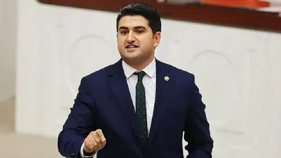 CHP'li Adıgüzel, YGS'deki Kopya Düzeneğini Meclis'e Taşıdı