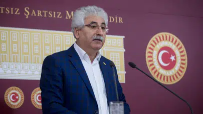 CHP'li Mehmet Tüm'den 'özel ders' ilanı: 'Başbakan'a ders verecek...'