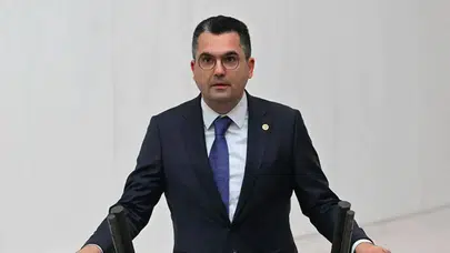 İYİ Partili Burak Dalgın'dan köprü ve otoyol satışına sert eleştiri: Bu mirasyedilik!
