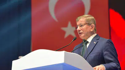 Davutoğlu: Adalet, siyaset ve Diyanet'in itibar kaybı korkutucu, yeni bir siyaset nesli hedefliyoruz