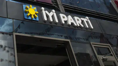İYİ Parti’den kıyafet paylaşımına sert tepki: Mehmet Emin Korkmaz disipline sevk edildi