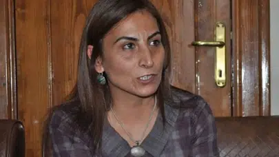 Aysel Tuğluk'un annesinin cenazesine saldırı