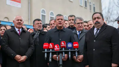 CHP lideri Özgür Özel: Deprem konutlarından para almaya son verilsin