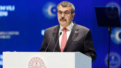 Yusuf Tekin, laiklik bildirisine dava açtı: "Anayasayı yorumlama tekeliniz yok" dedi
