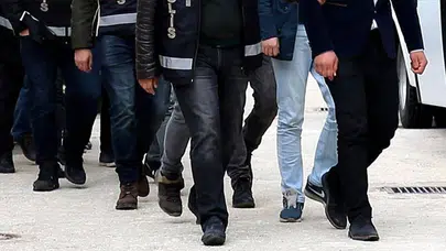 FETÖ soruşturması kapsamında gözaltına alınan 12 gazeteci tutuklandı