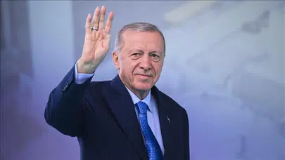 YENİ TÜRKİYE'DE, 'BİZDEN OLMAYAN'A İŞ, KOMÜNİSTE OKUMA ŞANSI, ALKOL SATANA EKMEK YOK!'