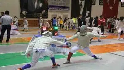 KUŞADASI CUP ESKRİM ŞAMPİYONASI SONA ERDİ
