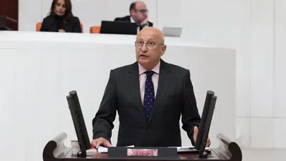 Çakırözer Eskişehirli Kadın Muhtarlarla Bir Araya Geldi, Muhtarlar Günü'nü Kutladı