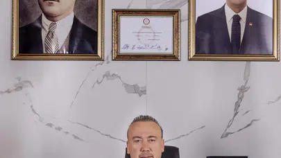 Uşak Belediye Başkanı Özkan Yalım gözaltında: İstanbul merkezli soruşturmada 11 kişiye operasyon