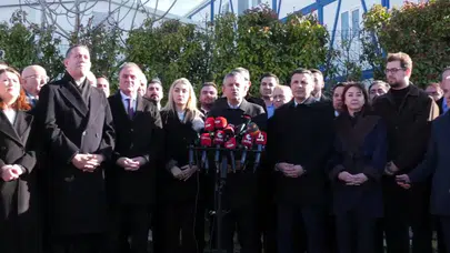 Özgür Özel: İBB davasında ciddiyetsizliğe son verin, millet bunu görsün!