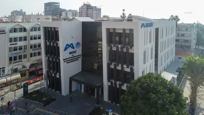 Mersin Büyükşehir Belediyesi'ne operasyon: Gözaltılar var