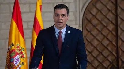 İspanya Başbakanı Pedro Sanchez: "İspanya yalnız değil, biz ilkiz; yalnız kalacak olanlar savunulamazı savunanlardır"