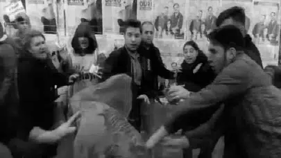 Bakırköy'de 'Hayır' standı açan kadınlara saldırı: 'Vururuz abla'