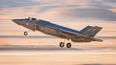 İsrail: "F-35 savaş uçağı İran’a ait bir jeti düşürdü"