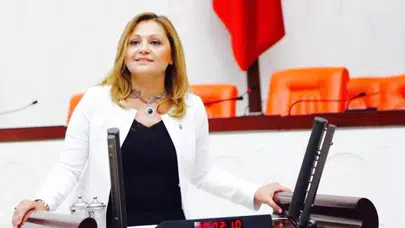 CHP'li Köksal:'Tek adamlık ve bölünmeyle karşı karşıya kalırız'
