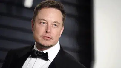 Musk'tan çılgın proje: Ejderha üretiyorum!