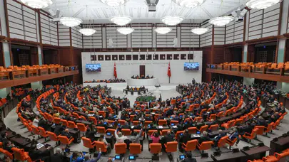 TBMM'DE AKP ve CHP arasında 'belge' tartışması
