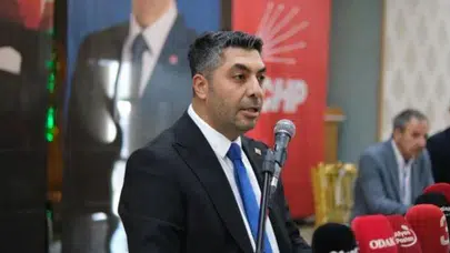 CHP, Burcu Köksal'a yakın o başkanı görevden aldı