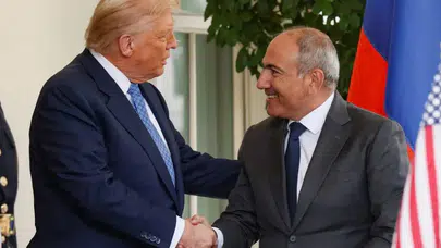 Trump’tan seçim öncesi Paşinyan’a destek: “Ermenistan’ı yeniden büyük yapalım”