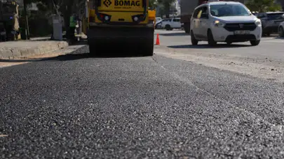 İzmir Çeşme’de yol yenileme seferberliği: 4 ayda 60 bin metrekareyi aşan çalışma tamamlandı