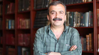 Sırrı Süreyya Önder'den adaylık açıklaması