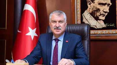Zeydan Karalar’dan Görevden Uzaklaştırma Kararına Tepki: “Bu Adana’yı Cezalandırmak”